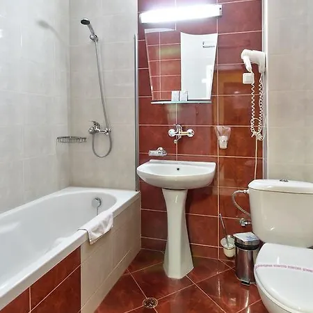 Family Hotel 3*